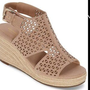 Liz Claiborne Women's Hanahan Wedge Sandals 10W - NIB